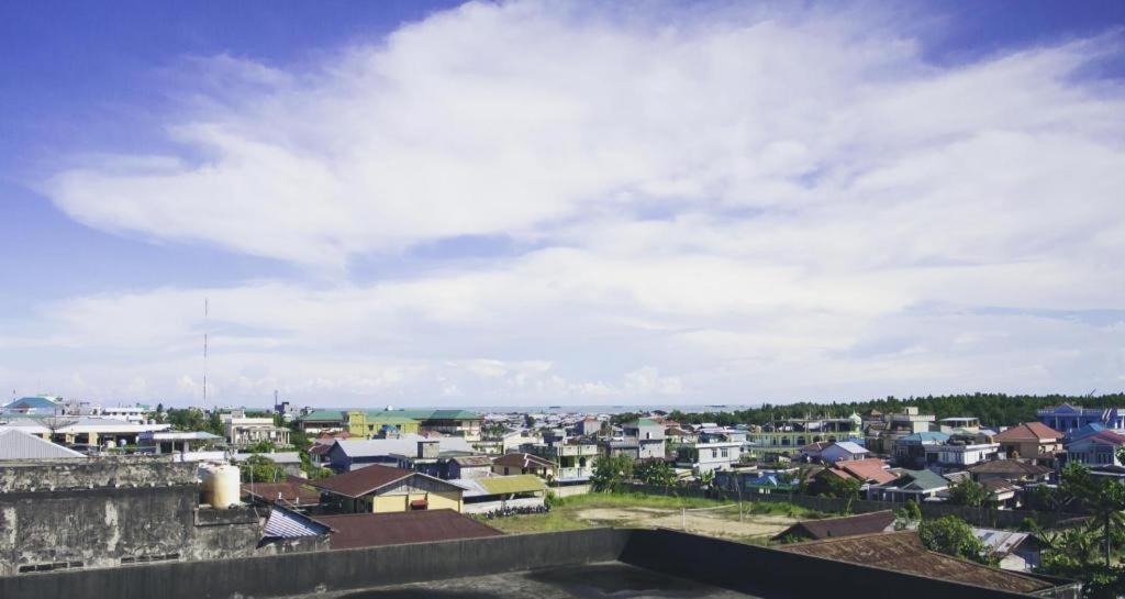 Hotel D' Calia Tarakan Luaran gambar
